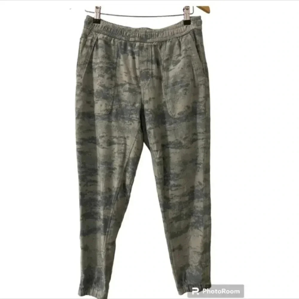 Athleta Women's Farallon Printed Jogger Athletic Pants